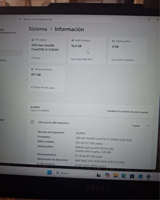Portátil Gamer MSI Cyborg 15 A12U