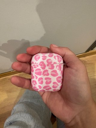 Funda para Airpods con estampado de leopardo