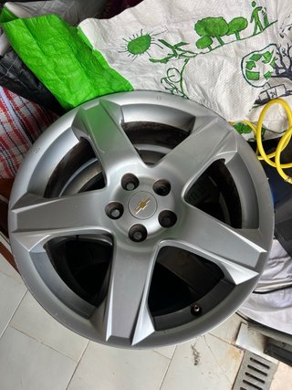 Llanta 17 Chevrolet Aveo 2012 Aluminio