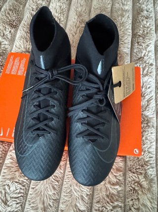 Botas de fútbol Nike negras 39