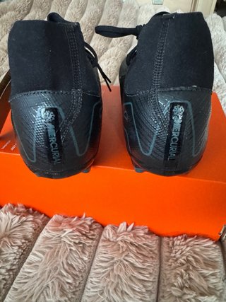 Botas de fútbol Nike negras 39