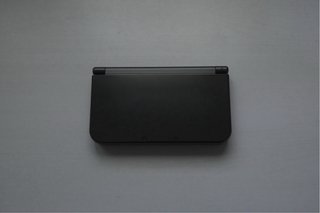 Nintendo New 3DS XL y accesorios