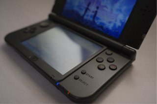 Nintendo New 3DS XL y accesorios