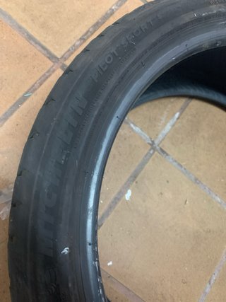 Neumáticos de coche