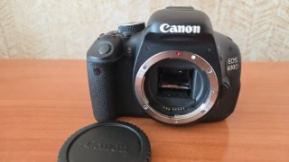 Canon EOS 600D + Accesorios