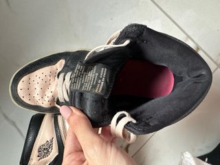 Air Jordan 1 Retro High OG Crimson Tint