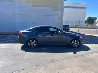 Lexus IS 2010