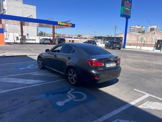 Lexus IS 2010