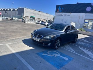 Lexus IS 2010