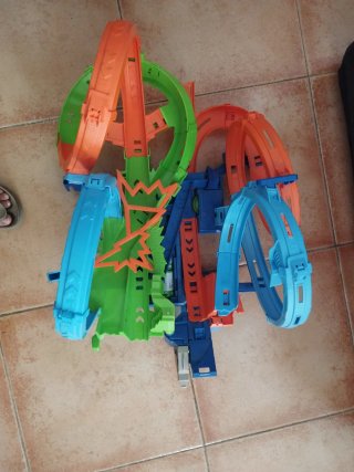 Pista Hot Wheels Colisión 4 Loopings