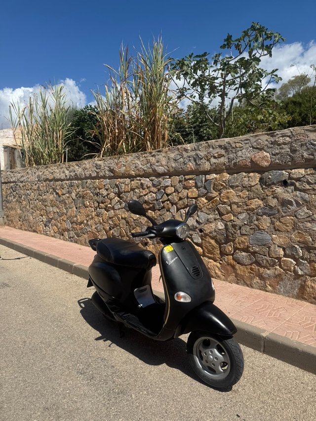 Vespa ET4 125cc Negra