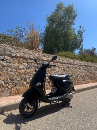 Vespa ET4 125cc Negra