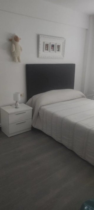 Se alquila habitacon . persona trabajadora o estud