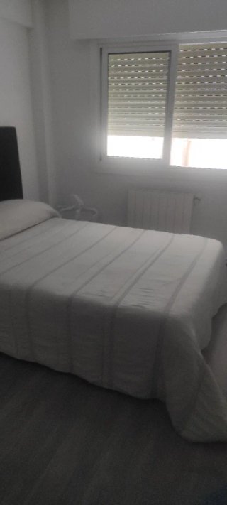 Se alquila habitacon . persona trabajadora o estud