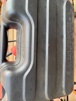 Radial Black&Decker con maletín y discos