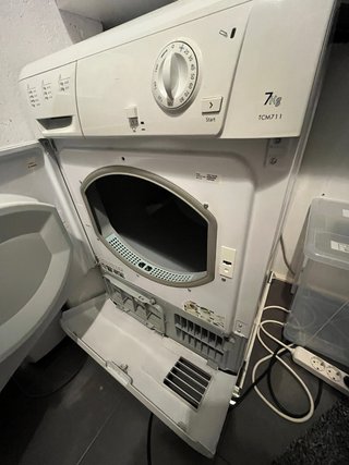 Secadora Hotpoint Ariston 7kg TCM711