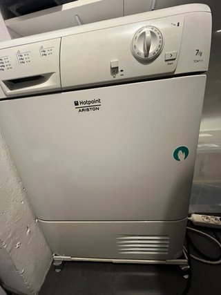 Secadora Hotpoint Ariston 7kg TCM711