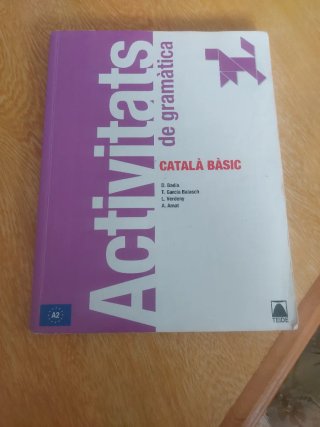 Activitats de gramàtica A2. Català bàsic