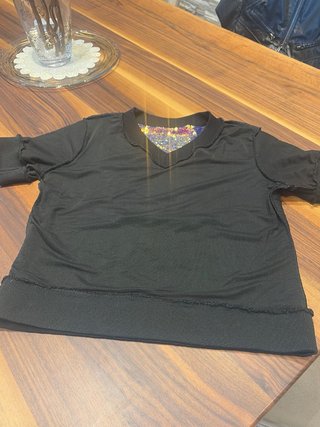 Maglia paillettes mezza manica 05