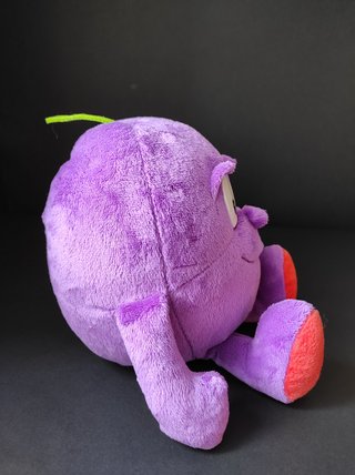 Peluche Patricia the Plum TCC Global