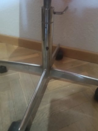 Silla de estudio naranja giratoria
