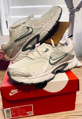 Nike V5 RNR Blancas y Verdes Talla 39 Nuevas