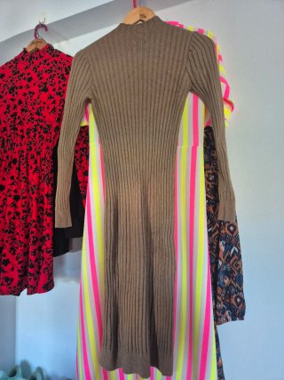 Vestido camel de punto