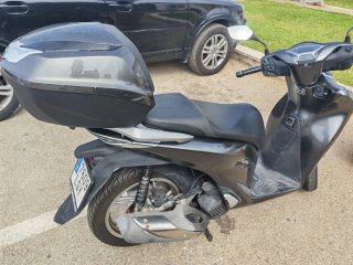 Honda SH 125 Scooter Negra/Gris