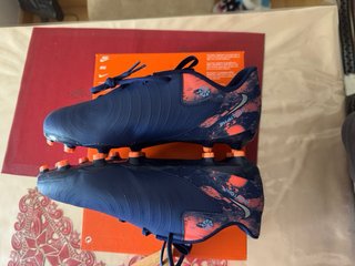 Botas de fútbol Nike niño talla 38