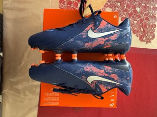 Botas de fútbol Nike niño talla 38