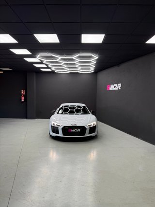 Audi R8 V10+