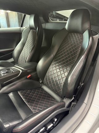 Audi R8 V10+