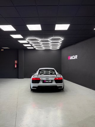 Audi R8 V10+