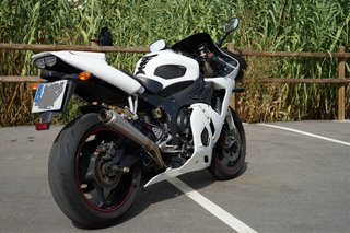 Yamaha R6
