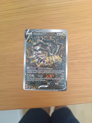 Carta Pokémon Giratina V 220 HP