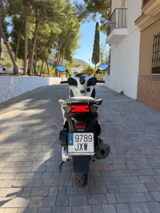 Honda SH 125i Scooter Gris/Blanco