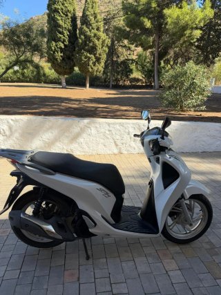 Honda SH 125i Scooter Gris/Blanco