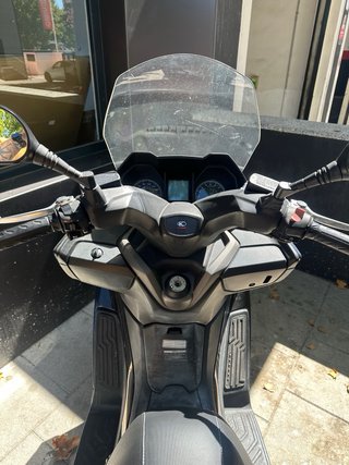 Kymco Grand Dink 300i Negra