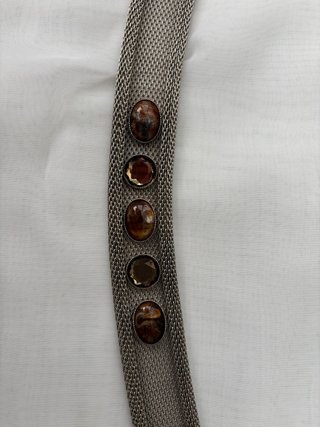 Cinturón Bisutería Plateado con piedras marrones