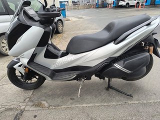Zontes 350e Maxi Scooter 2024