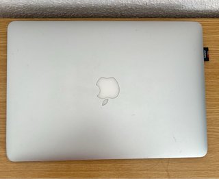 MacBook Air 13 i5 SSD + ofice 2019