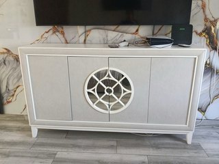 Mueble buffet gris y blanco nuevo Precio negoxianl