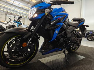 SUZUKI GSX S750 2018 14300KMS
