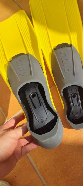 Aletas de natación amarillas Cressi Talla46
