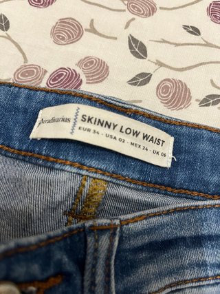 Pack 2 Vaqueros Stradivarius Skinny Low Waist