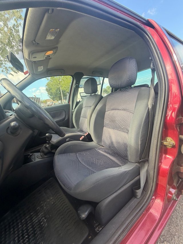 Renault Clio 2001