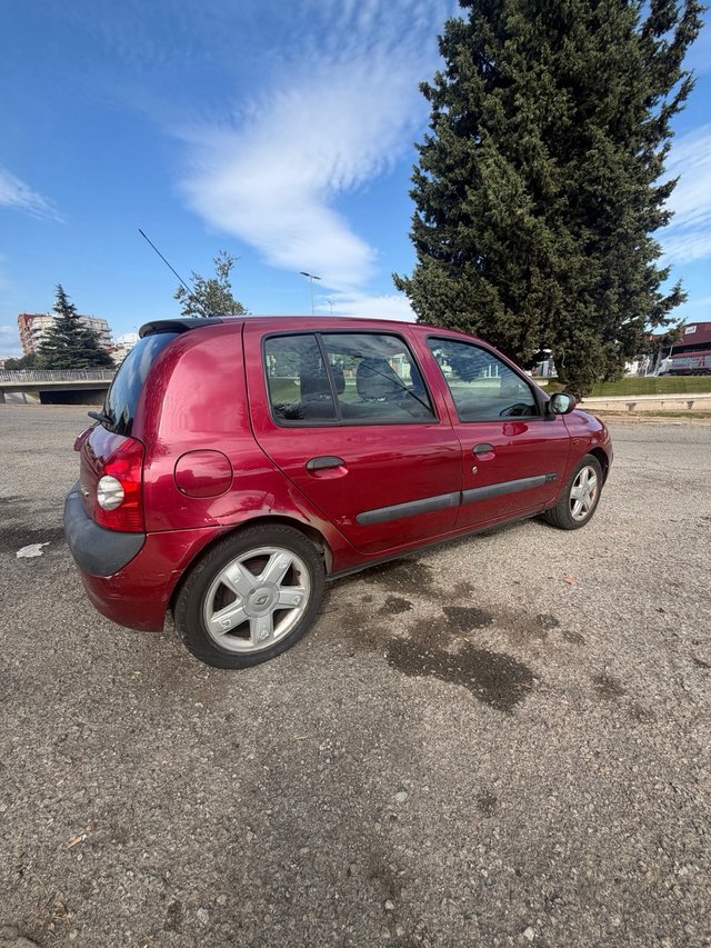Renault Clio 2001