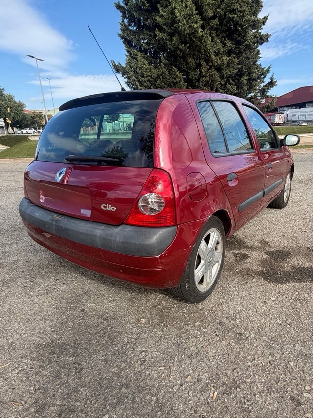Renault Clio 2001