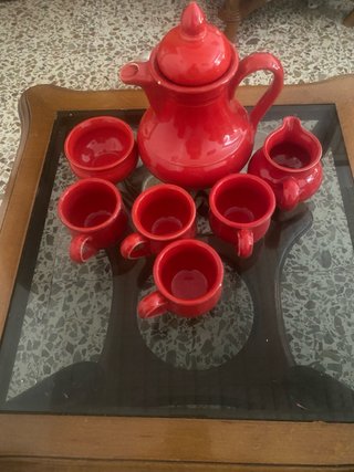 Juego de Tetera y Tazas Rojas