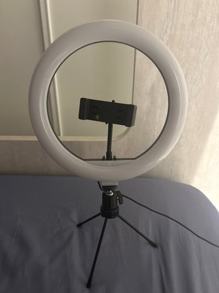 Aro de luz con soporte para móvil